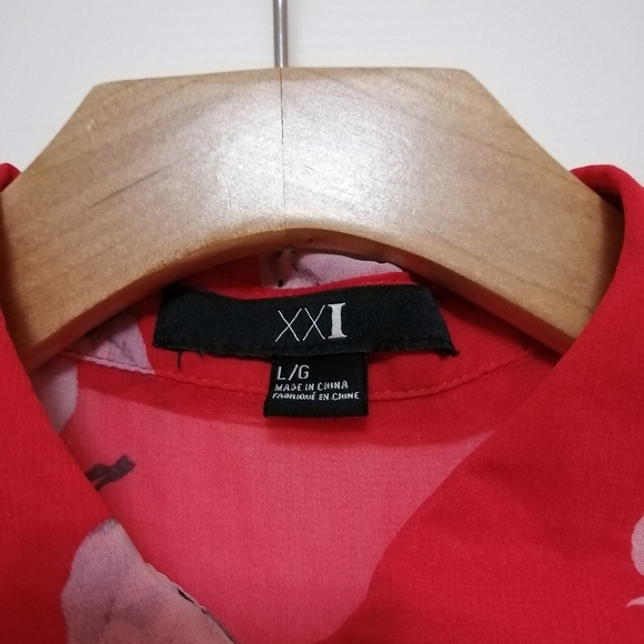 $10 Long Sleeve Less flower summer - Picture 3 of 5